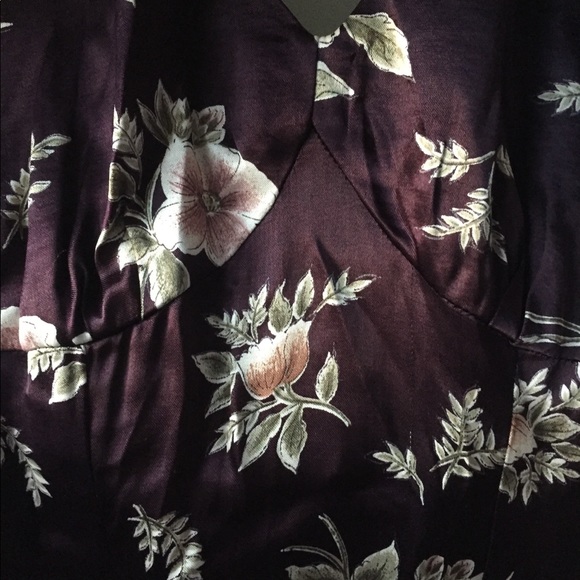 Floral halter dress - Picture 3 of 6